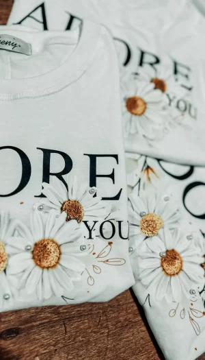 REMERA ADORE
